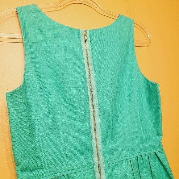 J. Crew Factory | Women's Kelly Green Sleeveless Pleated Shift Dress (Size 6) - Picture 8 of 13